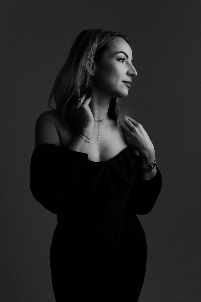 sesja biznesowa dla firm, sesja kobieca w studio, fotograf Kędzierzyn-Koźle, fotograf Będzin