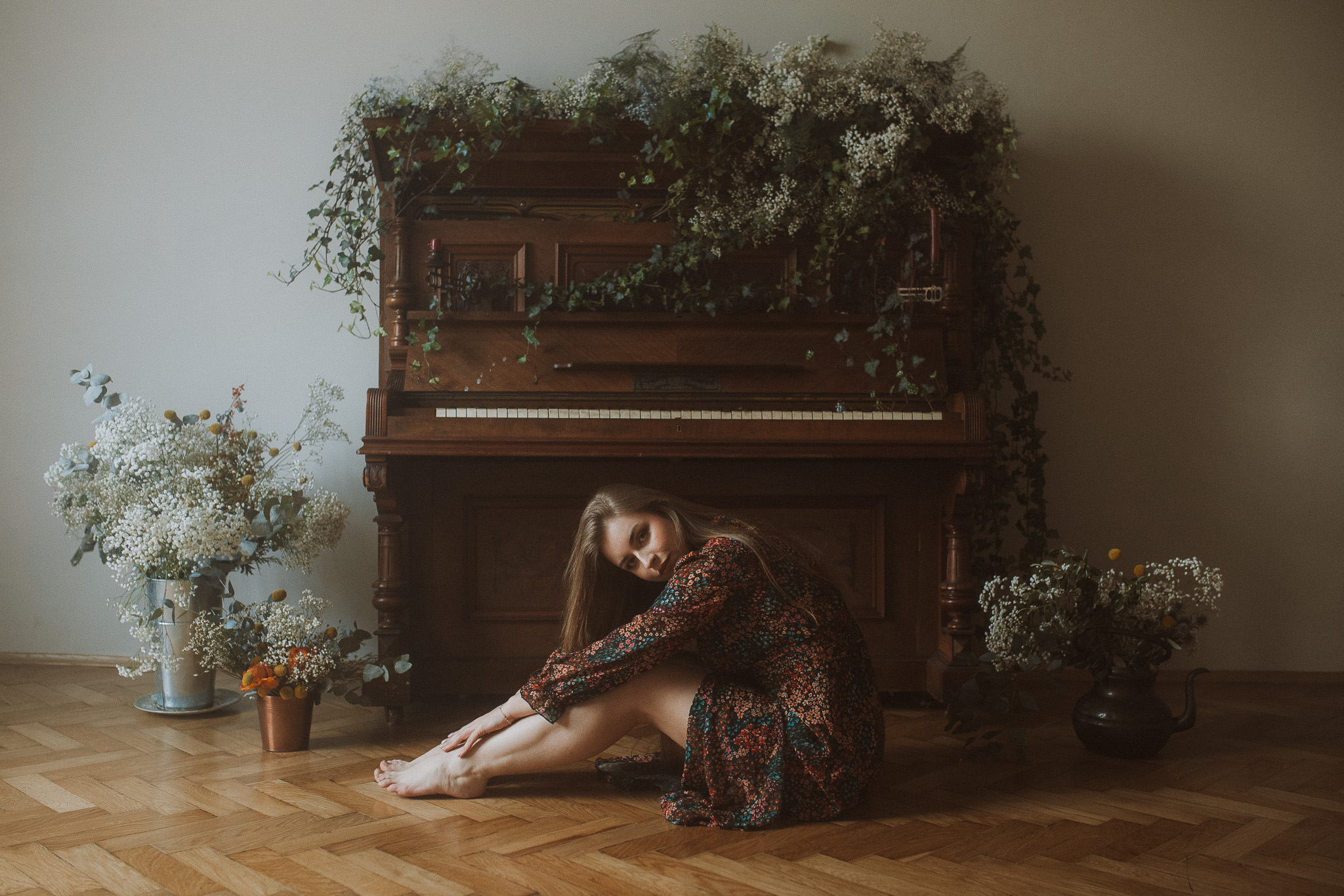 Strach przed sesją kobiecą? Pomogę Ci go oswoić – poczuj się swobodnie i pokochaj siebie na nowo!